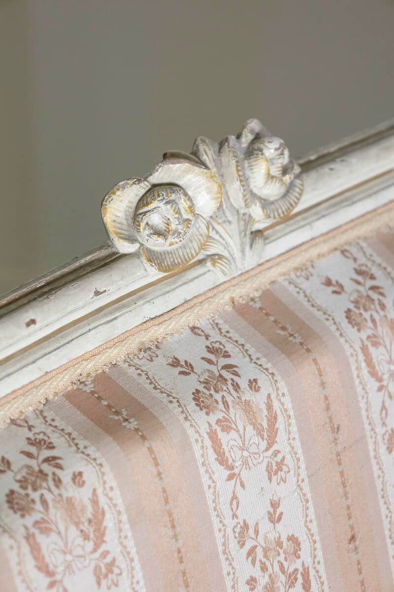 1790s Louis XVI Period French Painted Sofa with Oval Back and Carved Foliage - JAA