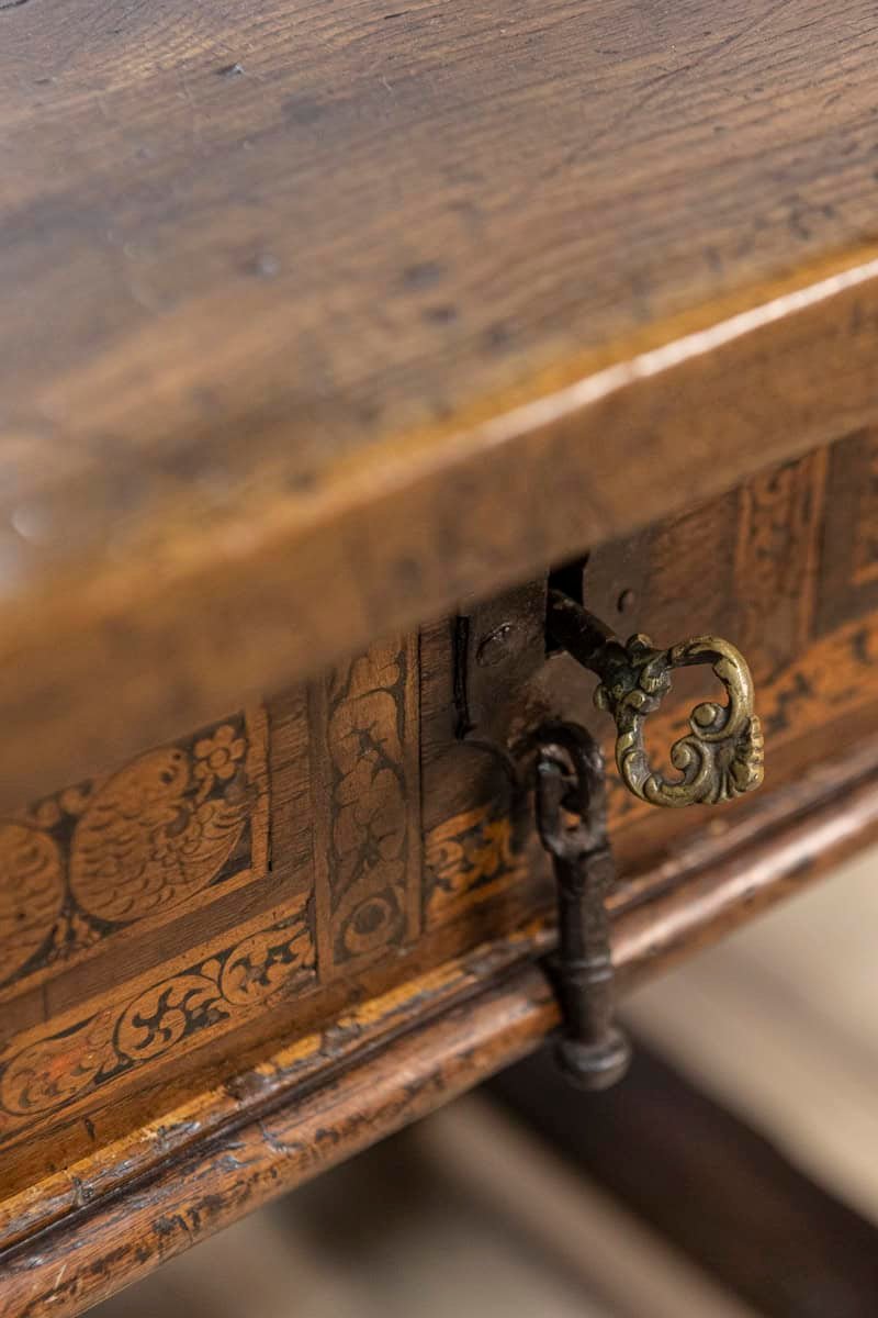 Italian Baroque Period Walnut and Ash 1690s Refectory Table with Turned Legs - JAA