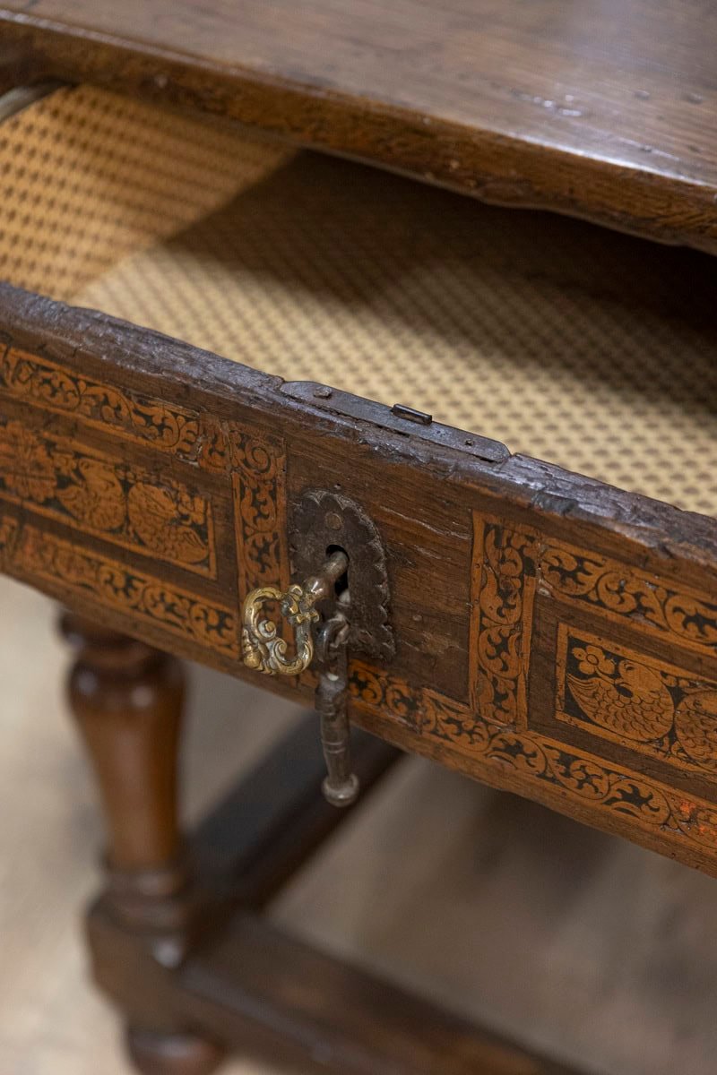 Italian Baroque Period Walnut and Ash 1690s Refectory Table with Turned Legs - JAA
