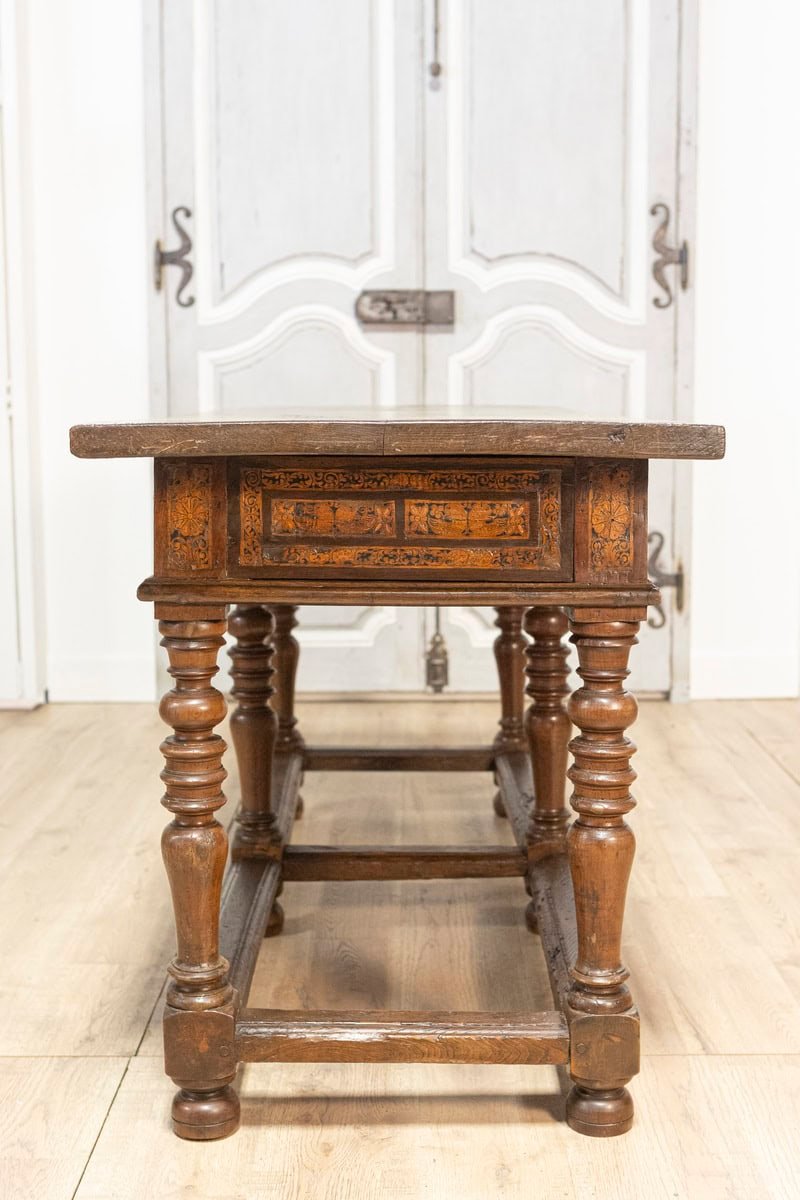 Italian Baroque Period Walnut and Ash 1690s Refectory Table with Turned Legs - JAA