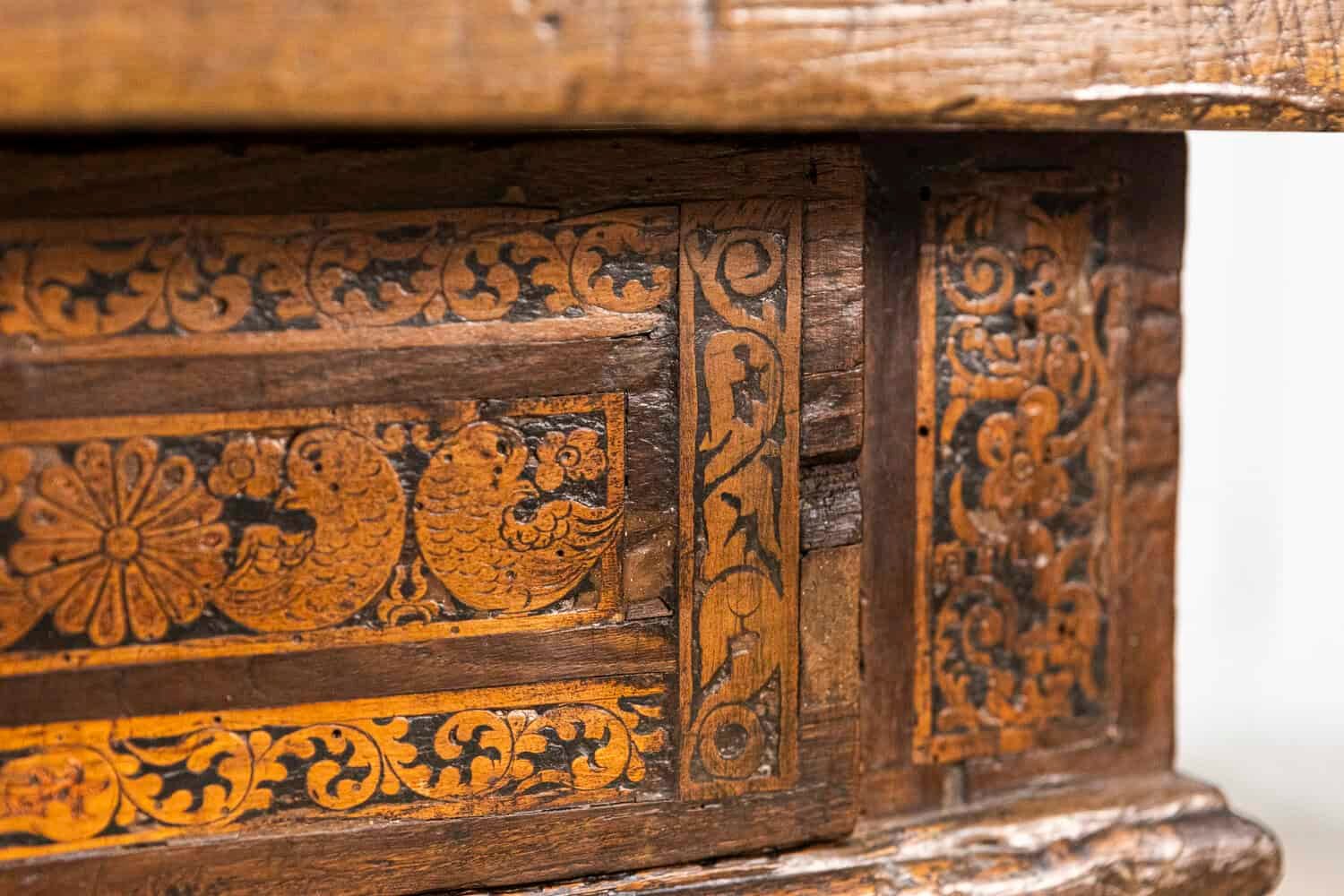 Italian Baroque Period Walnut and Ash 1690s Refectory Table with Turned Legs - JAA