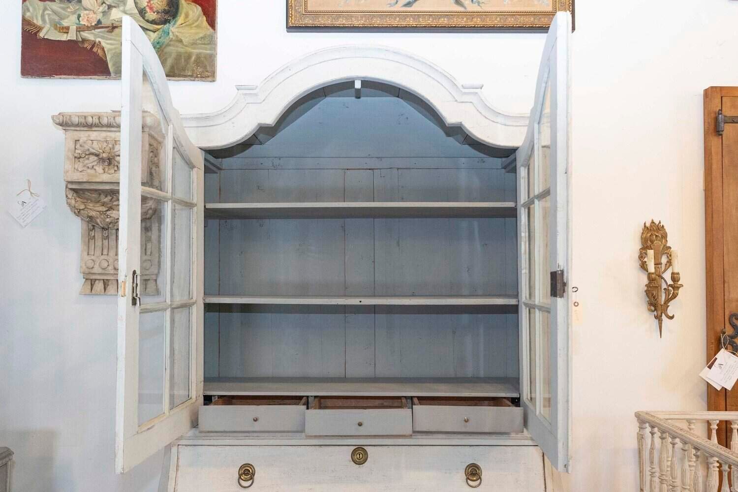 Swedish Rococo Style 19th Century Painted Wood Vitrine Cabinet with Glass Doors - JAA