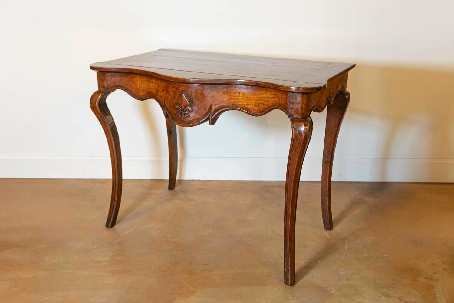 French 18th Century Louis XV Period Provençale Console Table with Fleur-de-Lys - JAA