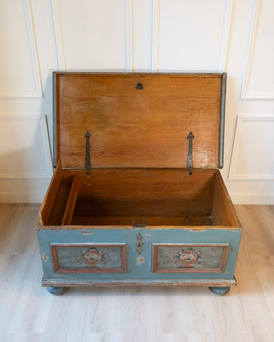 Alpine Early 19th Century Blue-Painted Fir Chest with Floral Vase Panels and Bun Feet - JAA