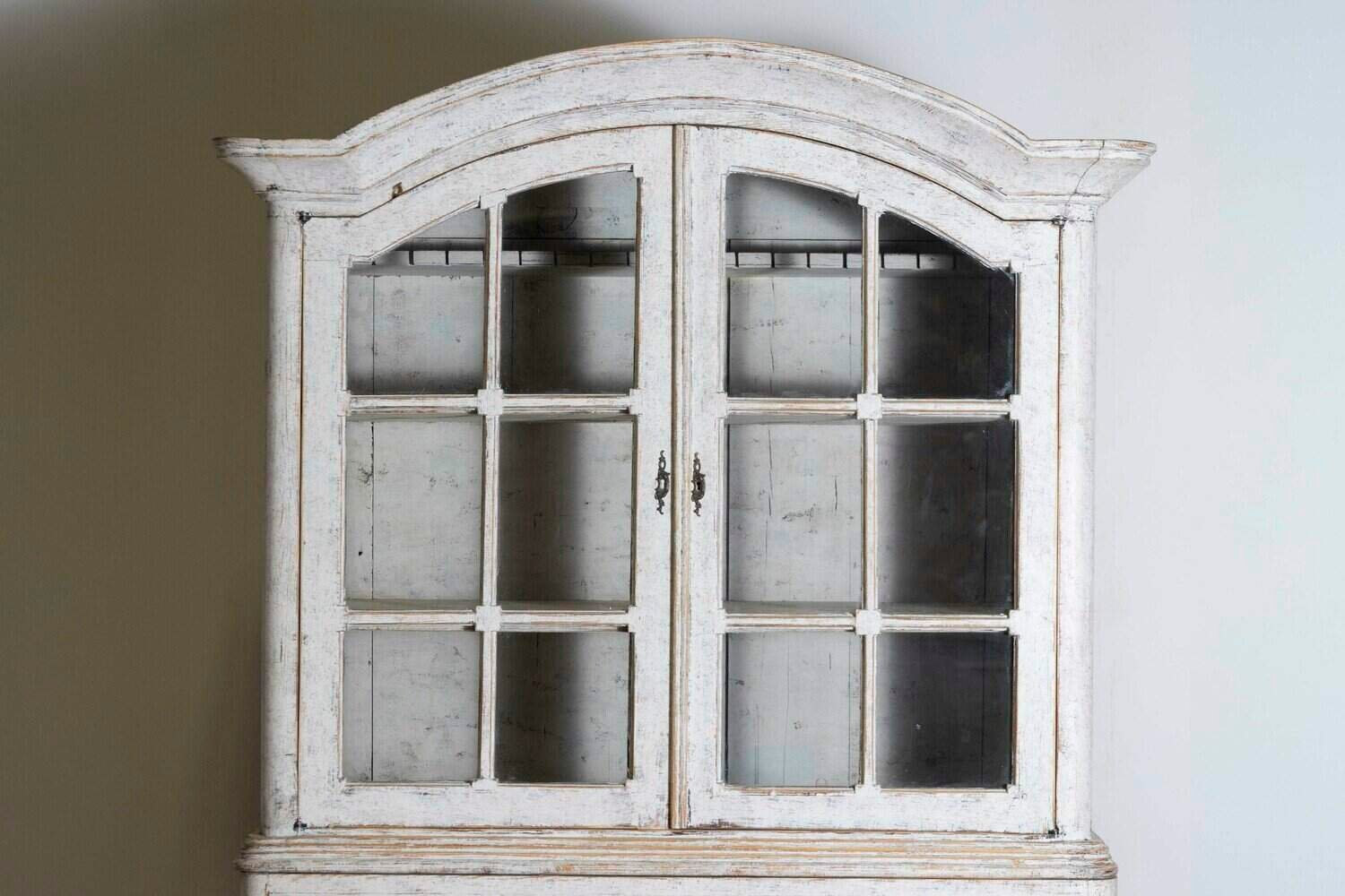Swedish Rococo Style 19th Century Painted Vitrine with Glass Doors and Drawers - JAA