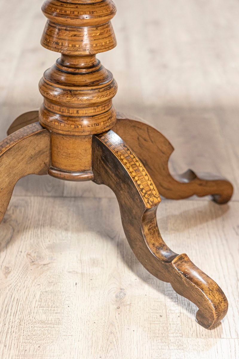 Italian 19th Century Walnut and Mahogany Center Table with Floral Marquetry - JAA