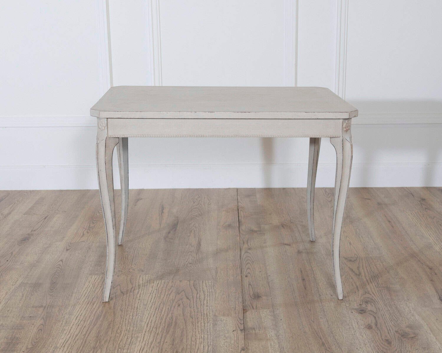 Early 20th Century Swedish Coffee Table with Graceful Cabriole Legs - JAA