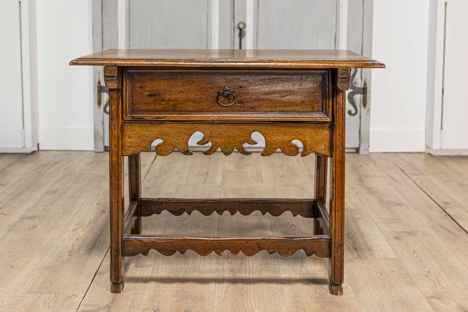 Italian 18th Century Walnut Side Table with Carved Apron and Single Drawer - JAA