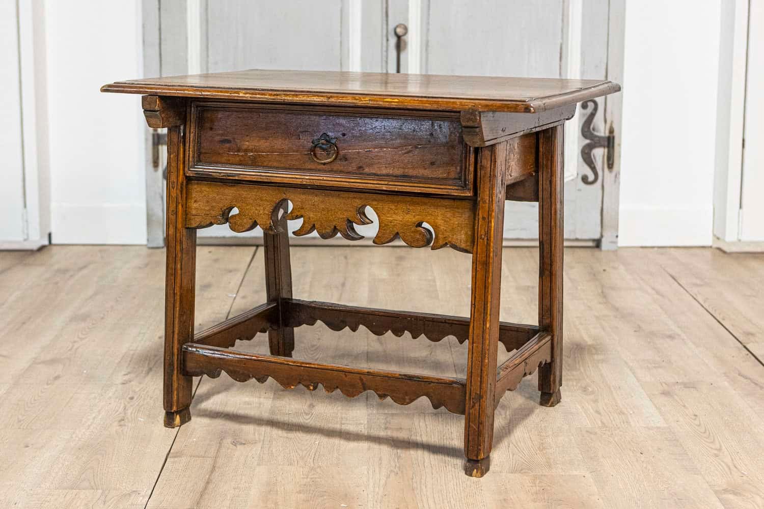 Italian 18th Century Walnut Side Table with Carved Apron and Single Drawer - JAA