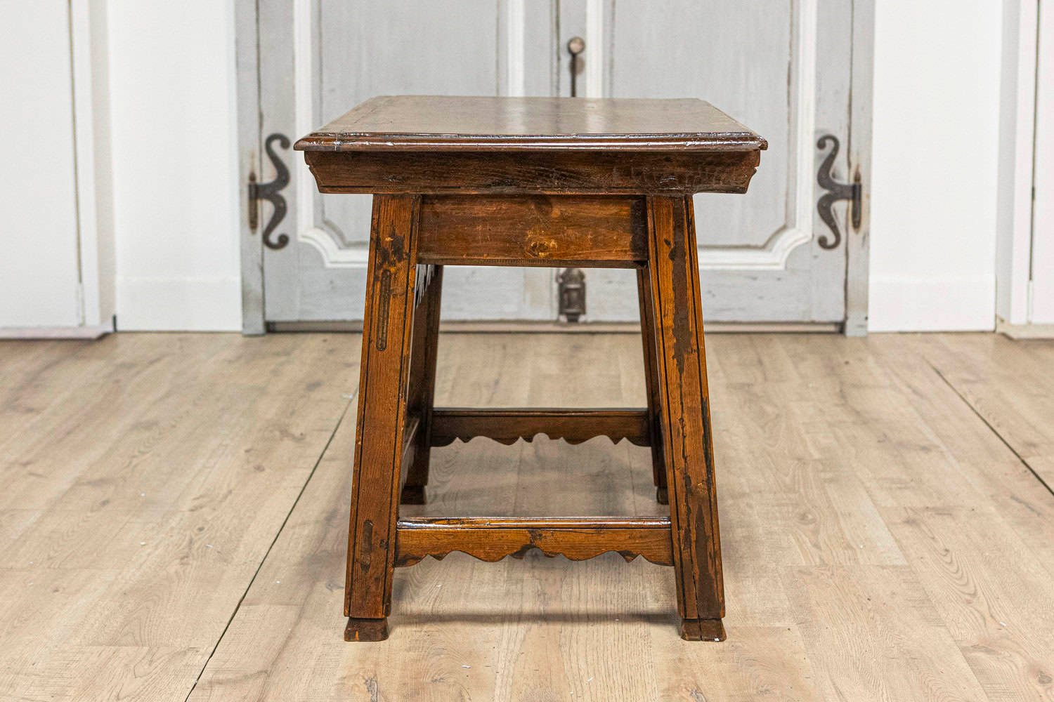Italian 18th Century Walnut Side Table with Carved Apron and Single Drawer - JAA