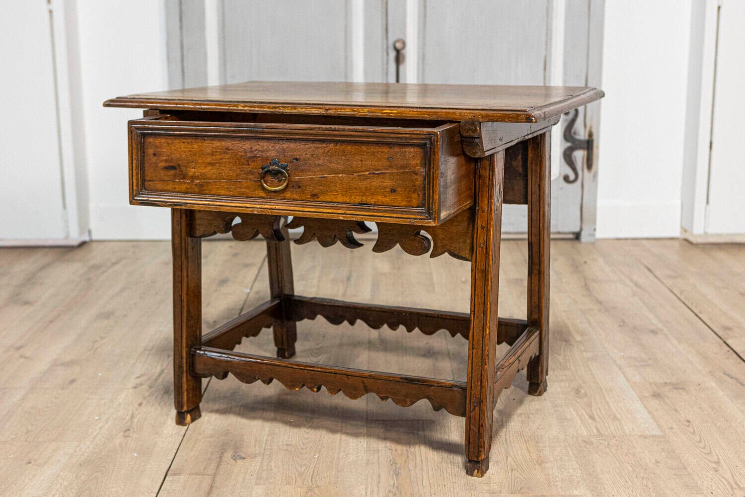 Italian 18th Century Walnut Side Table with Carved Apron and Single Drawer - JAA