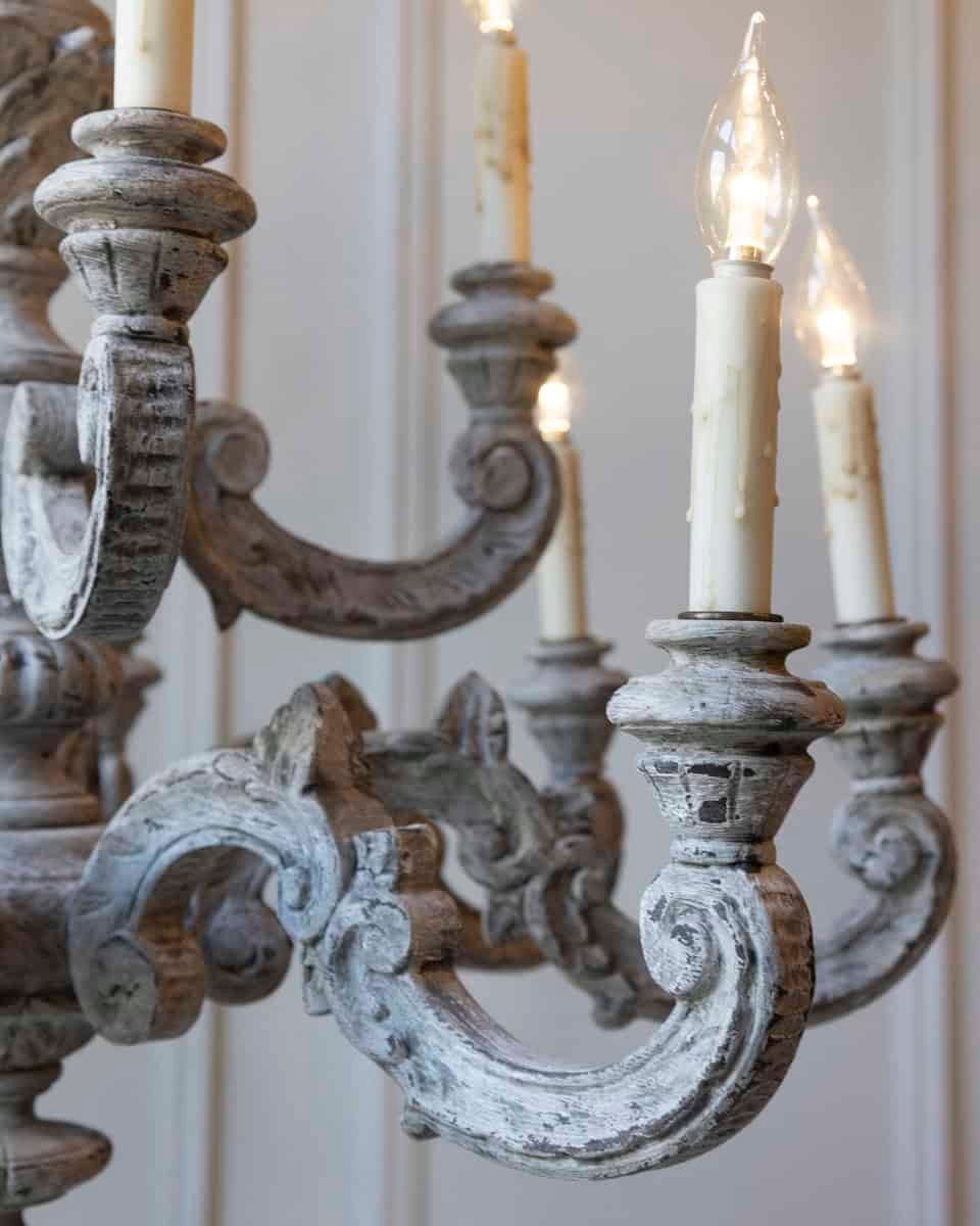 French 20th Century Carved and Painted Wood Twelve-Light Chandelier - JAA