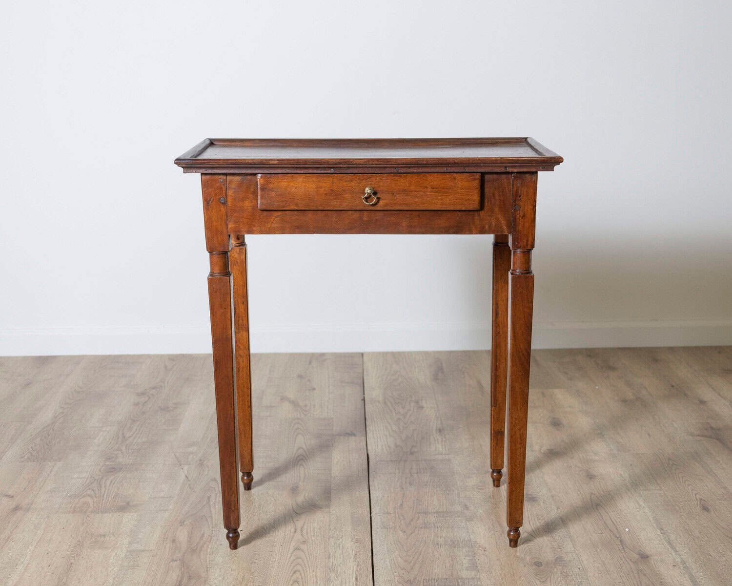 On Hold - Italian Louis XVI Walnut Side Table with Gallery Top, Tuscany, 18th Century - JAA