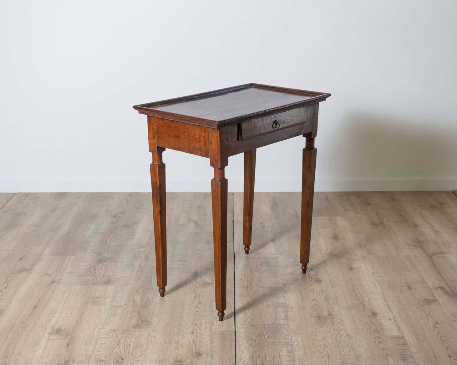 On Hold - Italian Louis XVI Walnut Side Table with Gallery Top, Tuscany, 18th Century - JAA