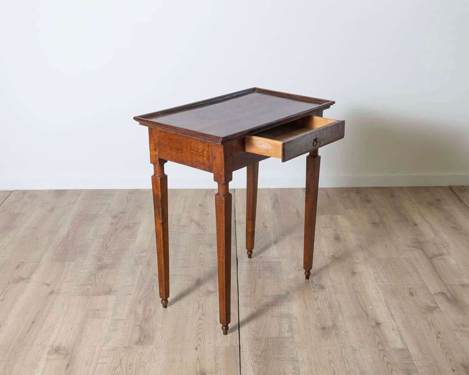On Hold - Italian Louis XVI Walnut Side Table with Gallery Top, Tuscany, 18th Century - JAA