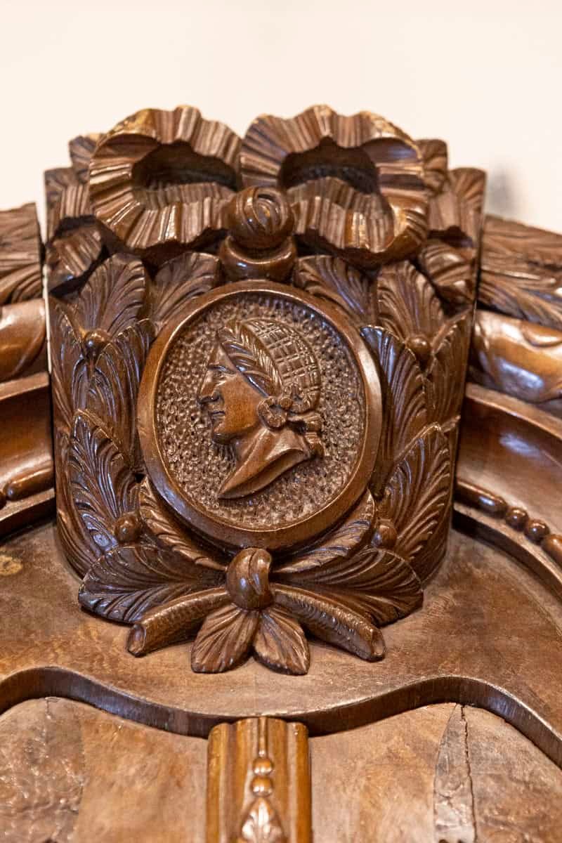 Dutch Rococo Revival 1890s Bombé Vitrine with Glass Doors and Single Drawer - JAA