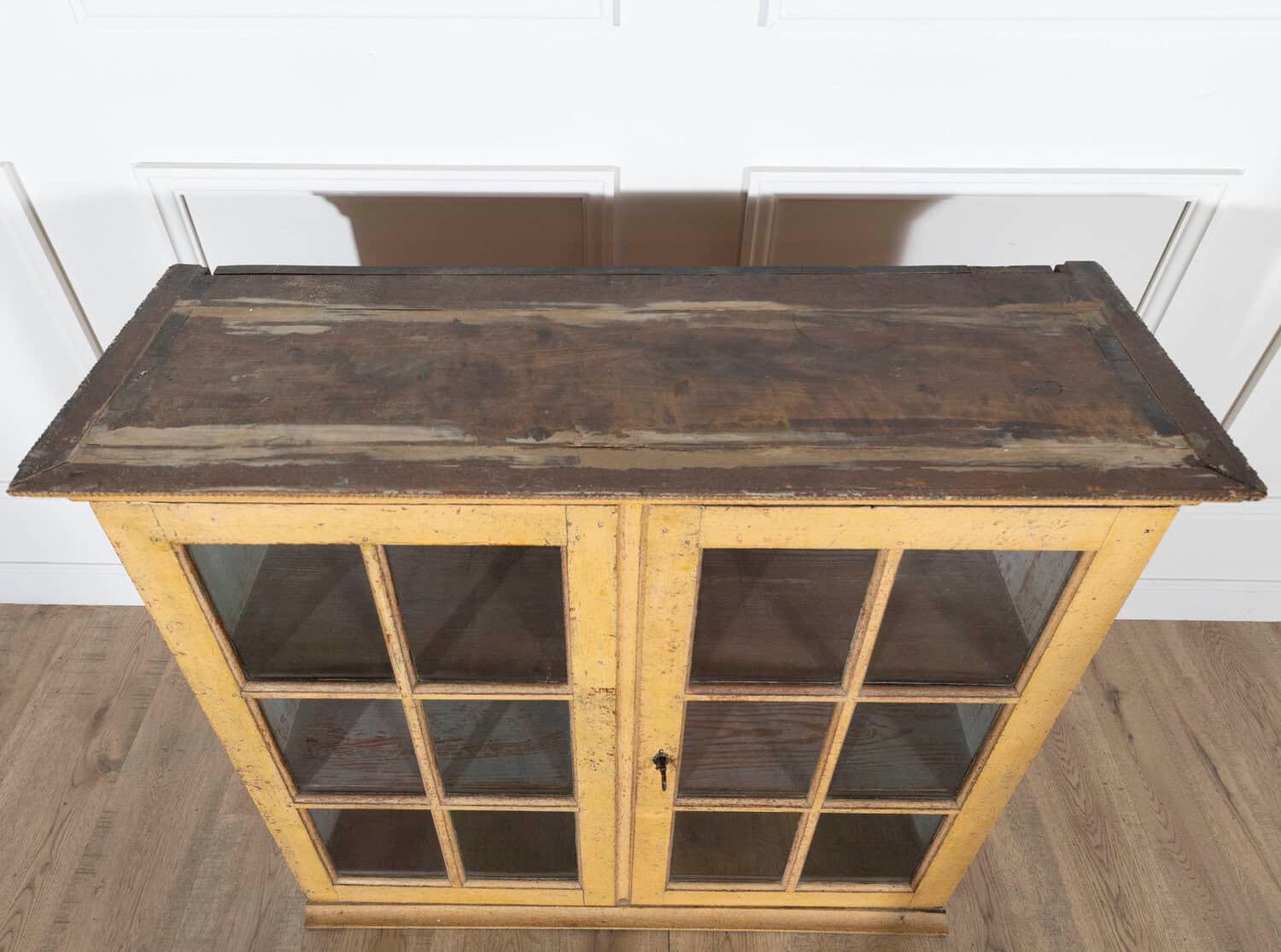 A period gustavian wall cabinet with glossed doors scraped to original outside and inside paint - JAA