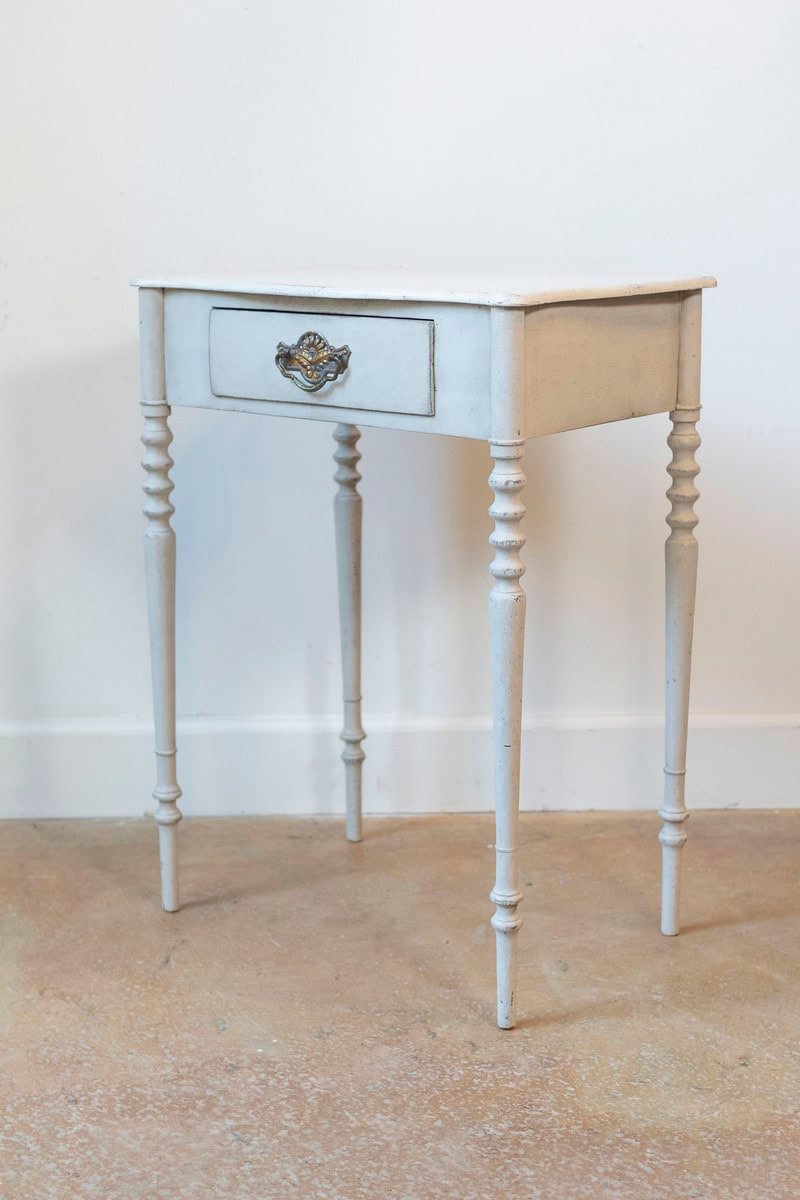 Swedish Painted Side Table with Single Drawer, Turned Legs and Serpentine Front - JAA
