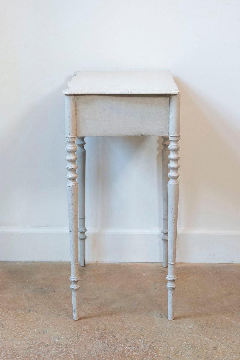 Swedish Painted Side Table with Single Drawer, Turned Legs and Serpentine Front - JAA