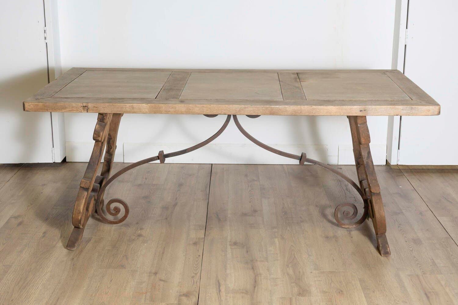 Spanish Baroque Style 1900s Bleached Oak Fratino Table with Carved Lyre Base - JAA