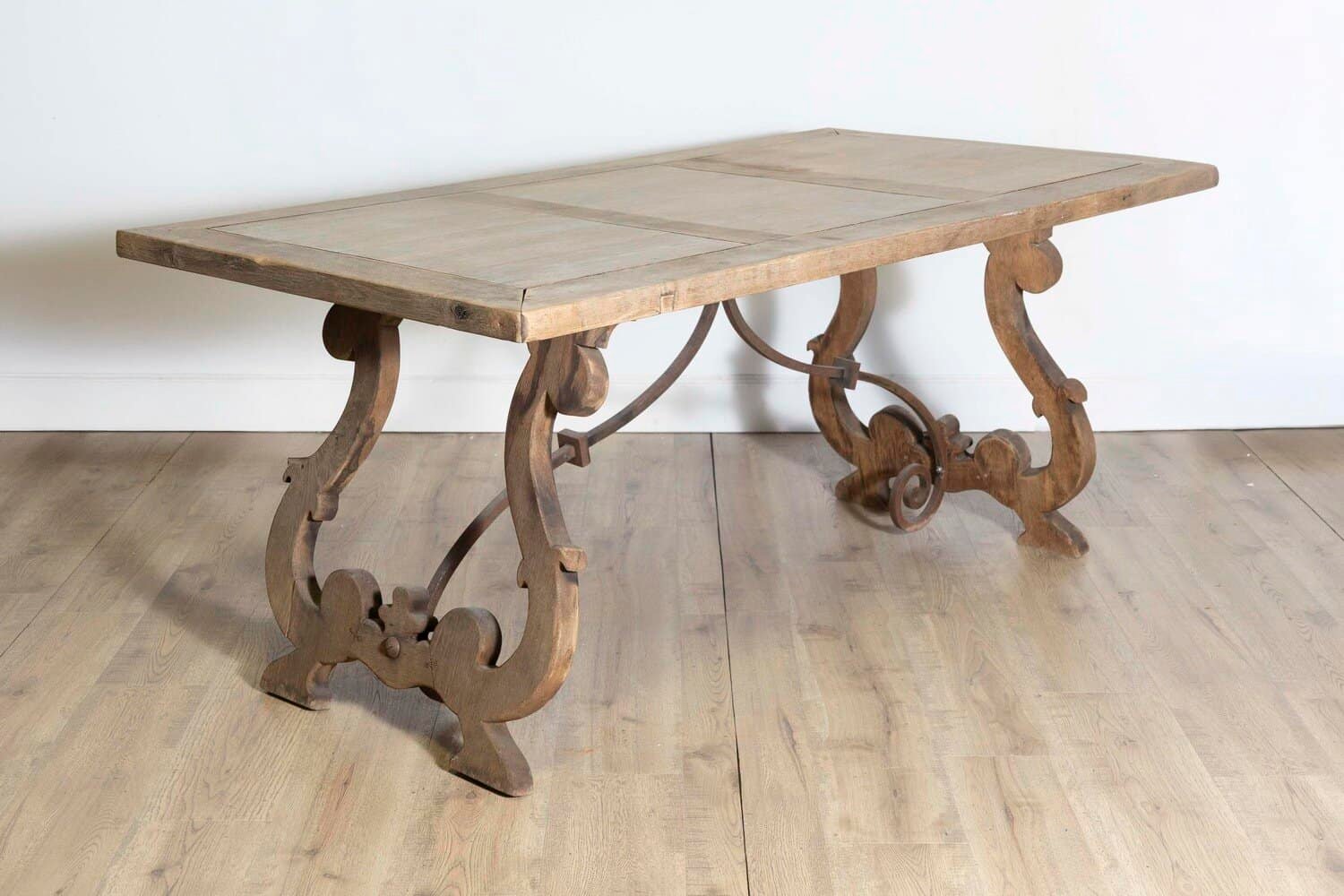 Spanish Baroque Style 1900s Bleached Oak Fratino Table with Carved Lyre Base - JAA