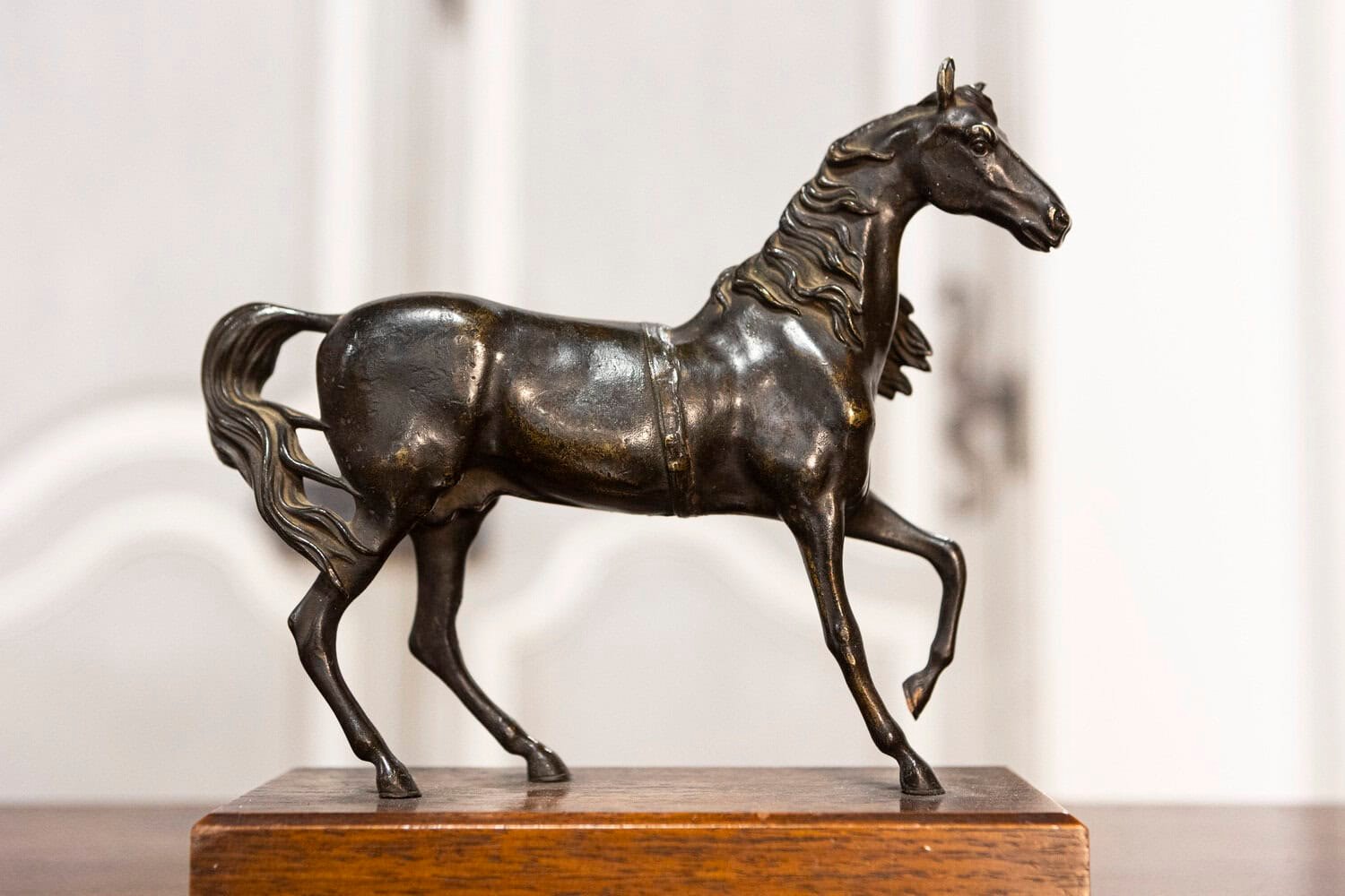 Italian Early 20th Century Bronze Horse Sculpture on Rectangular Wooden Base - JAA