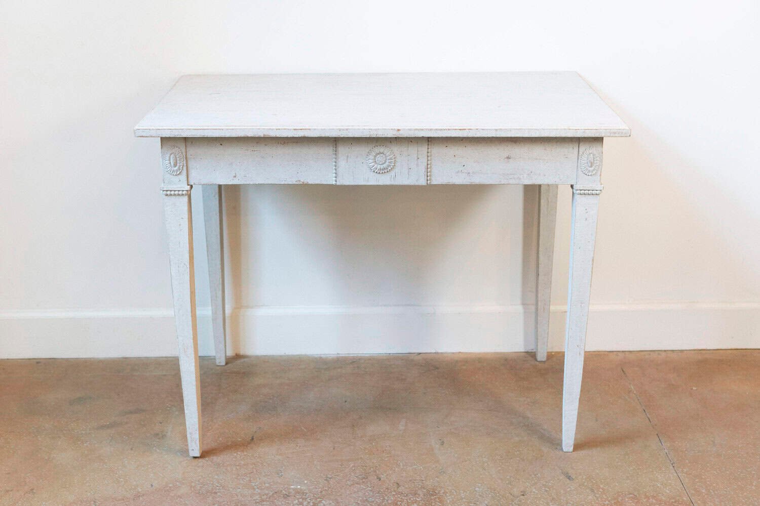 Swedish Gustavian Style 1880s Painted Wood Table with Carved Rosettes and Beads - JAA