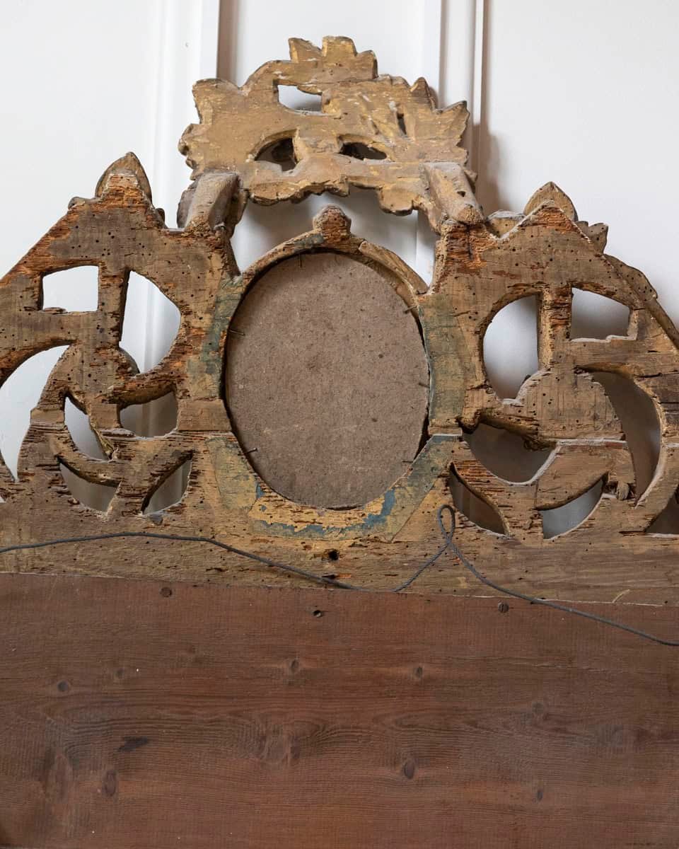 French 18th Century Louis XVI Giltwood Mirror with Cherub Medallion - JAA
