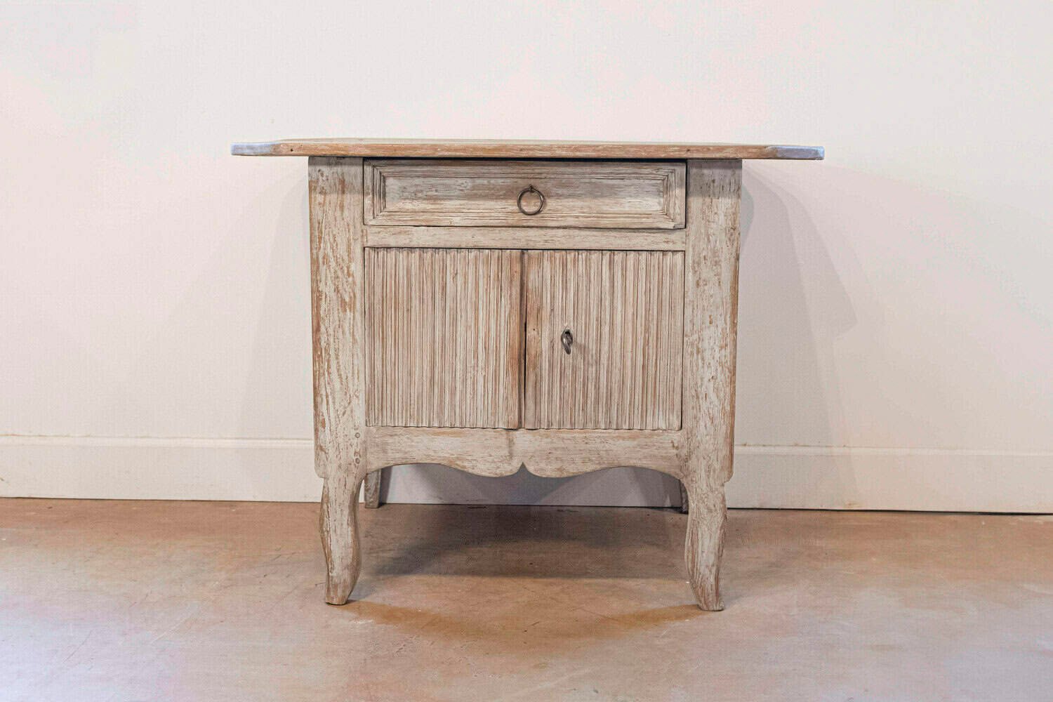 Small Swedish Transitional 1790s Painted Sideboard with Drawer and Double Doors - JAA