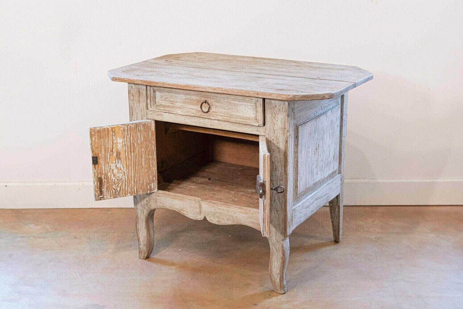 Small Swedish Transitional 1790s Painted Sideboard with Drawer and Double Doors - JAA