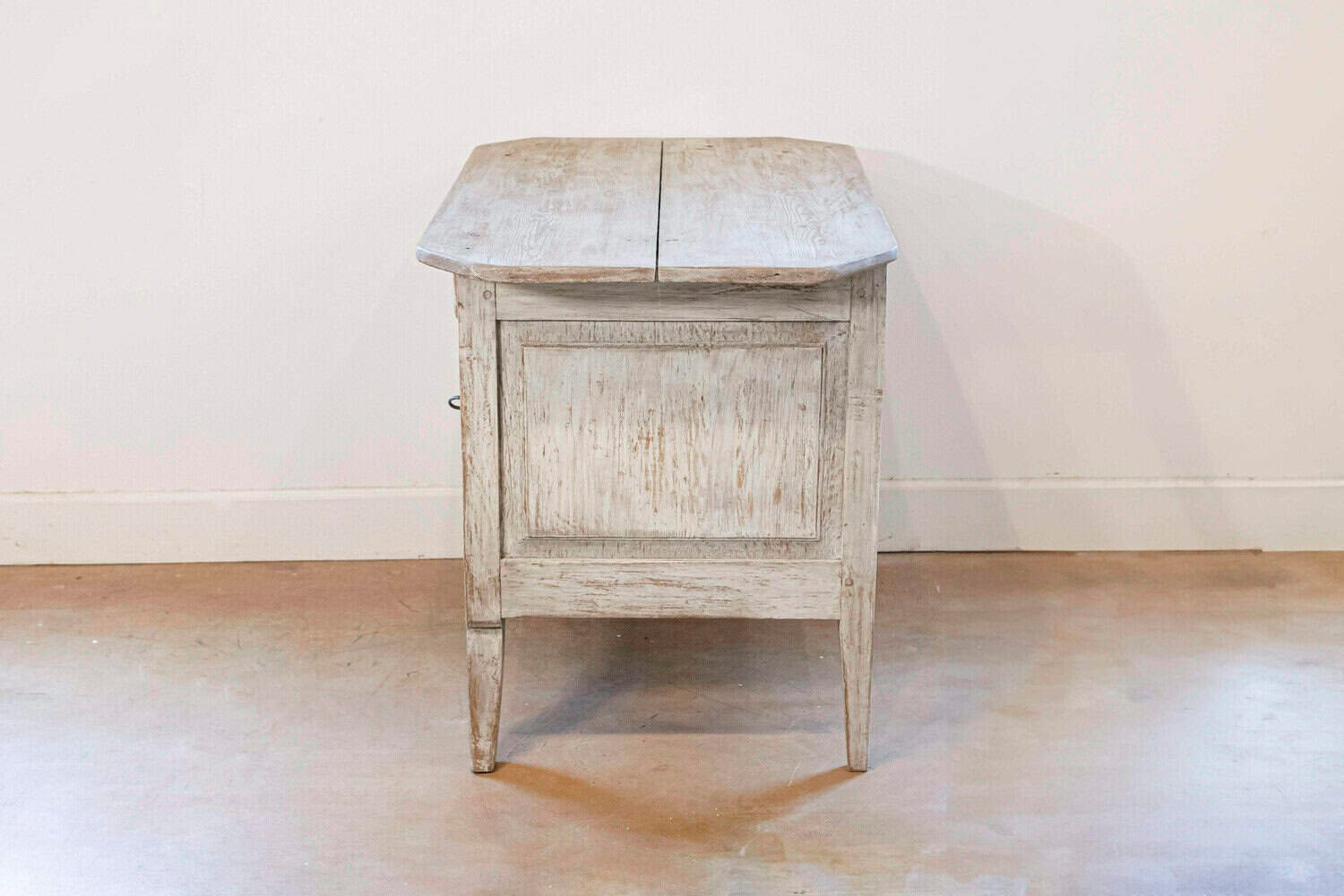 Small Swedish Transitional 1790s Painted Sideboard with Drawer and Double Doors - JAA