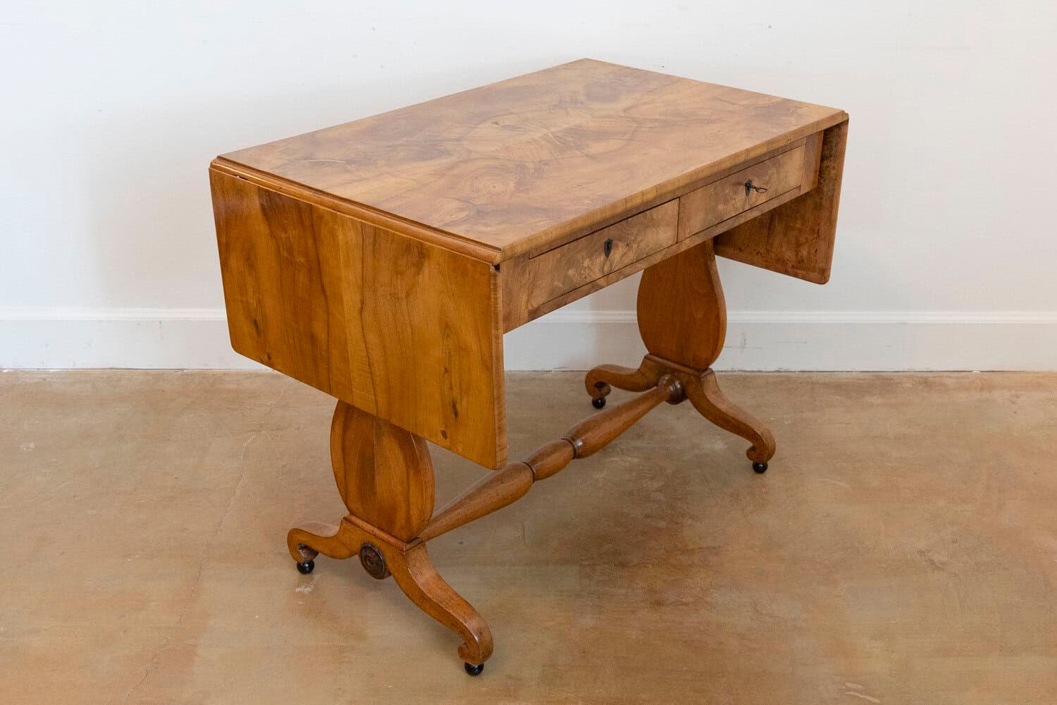 Swedish Empire Revival 1870s Birch Sofa Table with Drop Leaves and Carved Legs - JAA