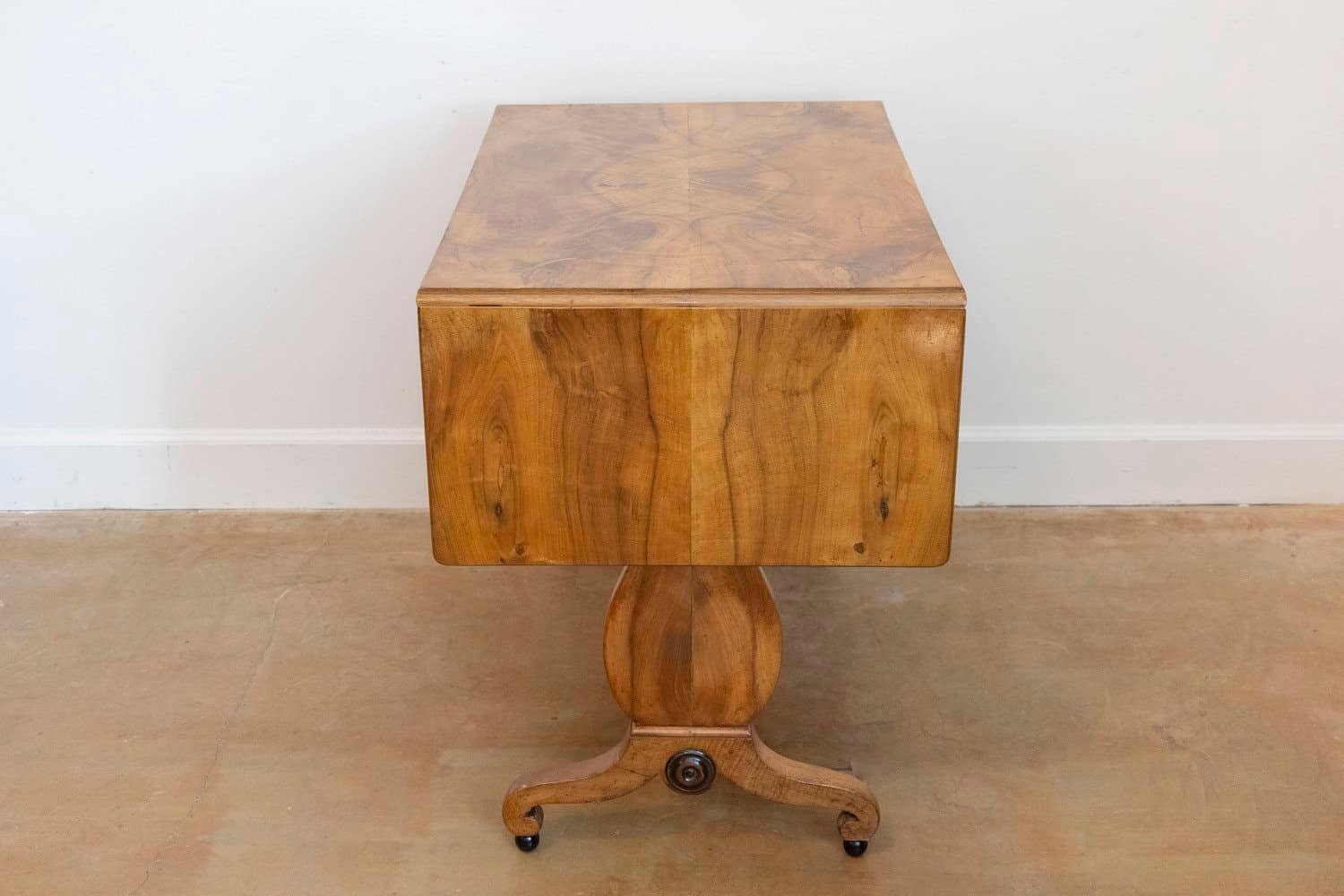 Swedish Empire Revival 1870s Birch Sofa Table with Drop Leaves and Carved Legs - JAA