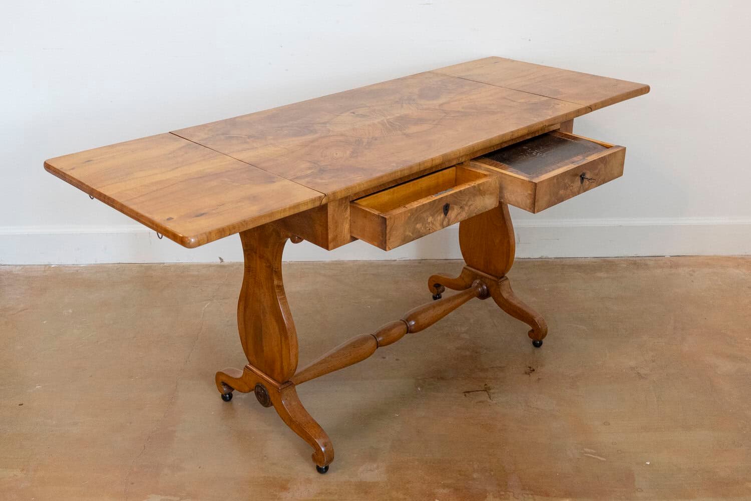 Swedish Empire Revival 1870s Birch Sofa Table with Drop Leaves and Carved Legs - JAA