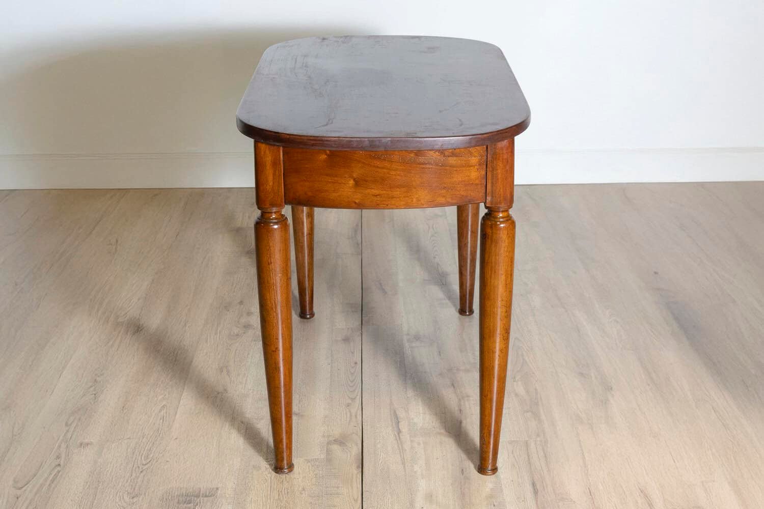 Italian Walnut 1890s Side Table with Oval Top, One Drawer and Cylindrical Legs - JAA