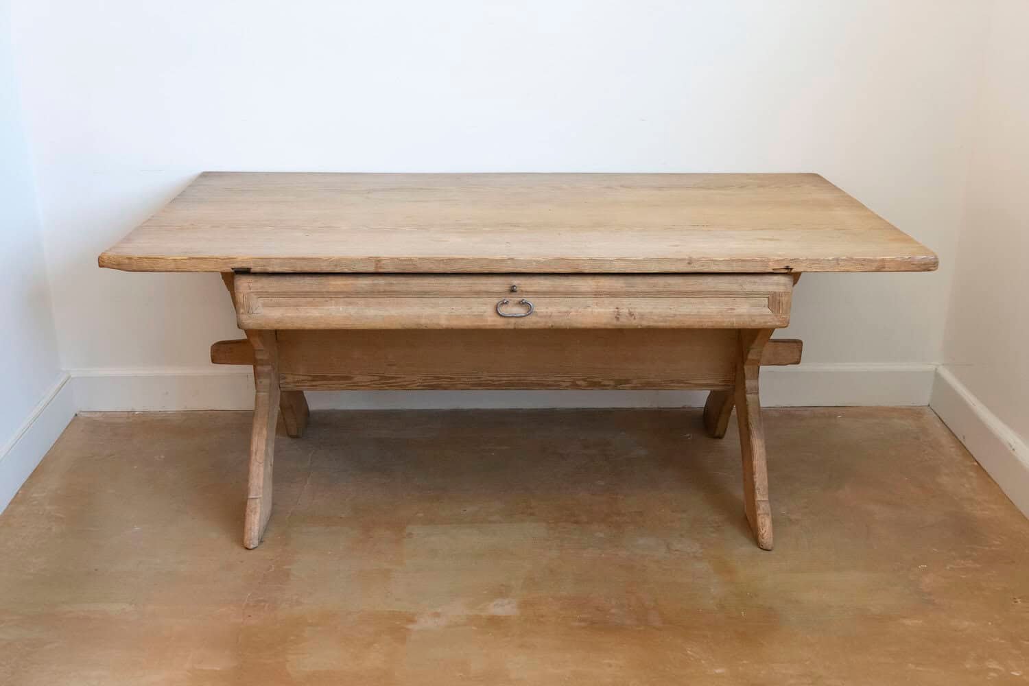 Swedish 1790s European Pine Sawbuck Table with Drawer and Double X-Form Legs - JAA