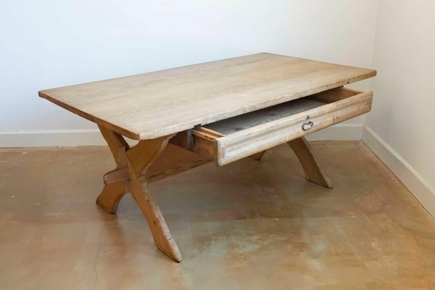 Swedish 1790s European Pine Sawbuck Table with Drawer and Double X-Form Legs - JAA