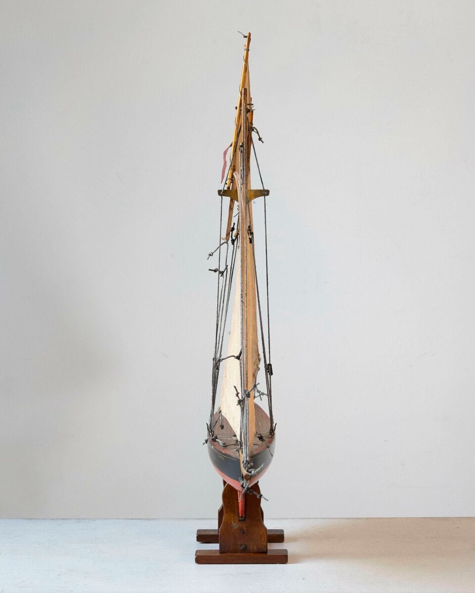 Early 20th Century Gamage’s Gaff Rigged Cutter Pond Yacht - JAA