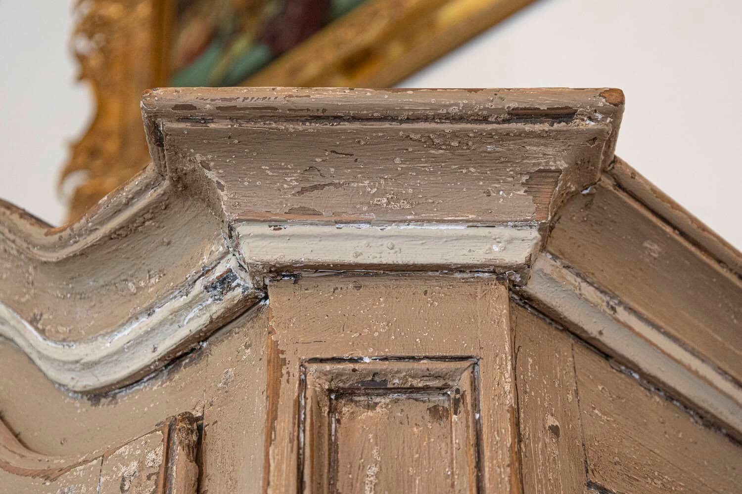 19th Century French Painted Vitrine Cabinet with Bonnet Top and Glass Door - JAA