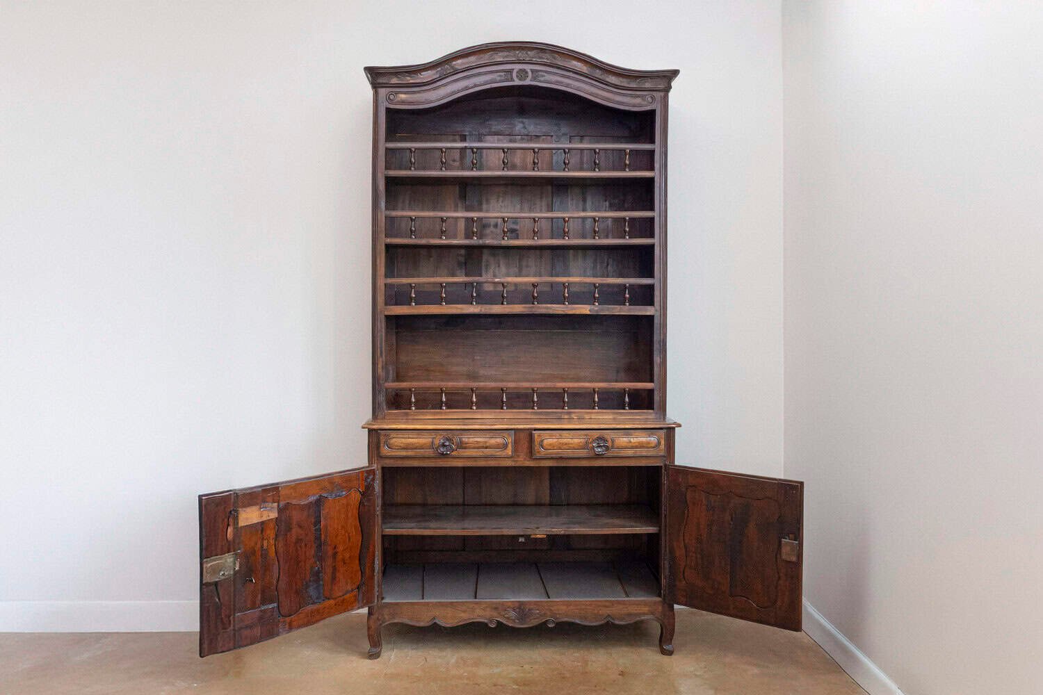 French 1790s Louis XV Style Cherry Vaisselier with Baluster Adorned Shelves - JAA