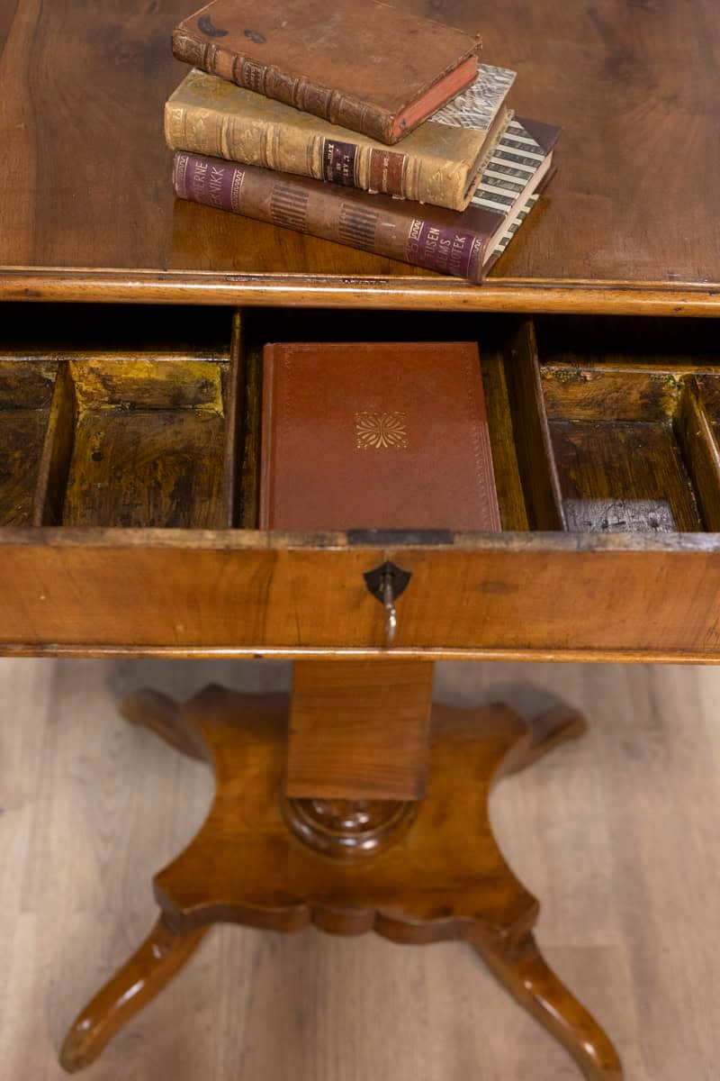 Italian 19th Century Walnut Pedestal Table with Quadripod Base and Single Drawer - JAA