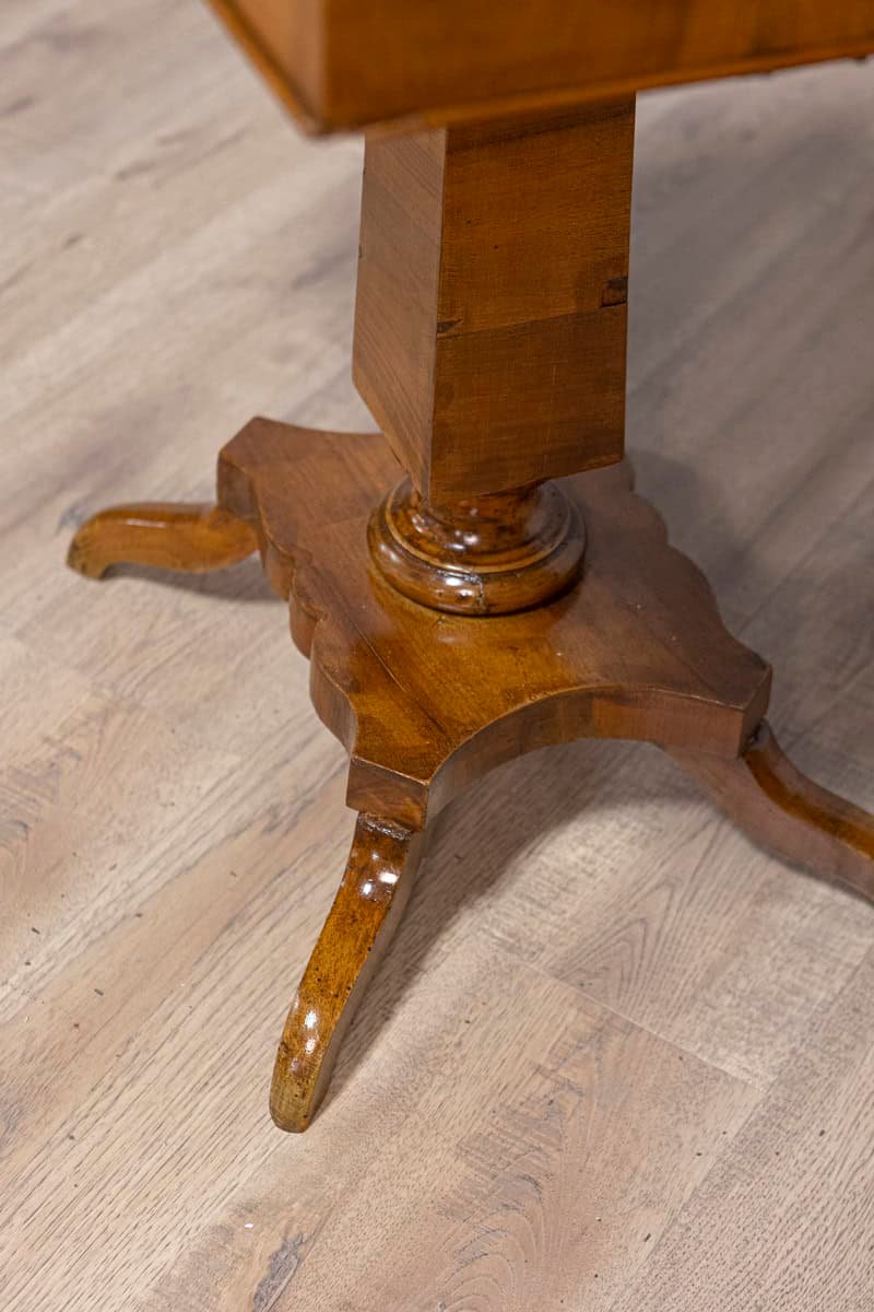 Italian 19th Century Walnut Pedestal Table with Quadripod Base and Single Drawer - JAA