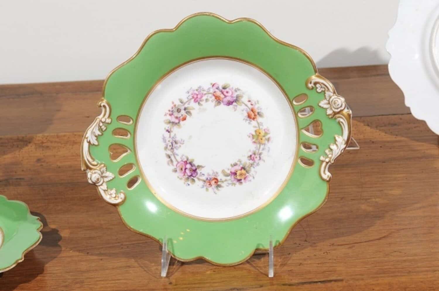 English 19th Century Ridgway Porcelain Dinner Plates and Compote with Green Rim and Floral Décor - JAA