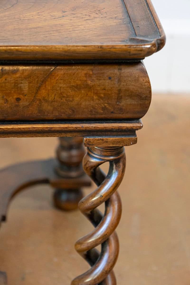 English Queen Anne Style 1910 Burl Walnut Coffee Table with Bookmatched Tray Top - JAA