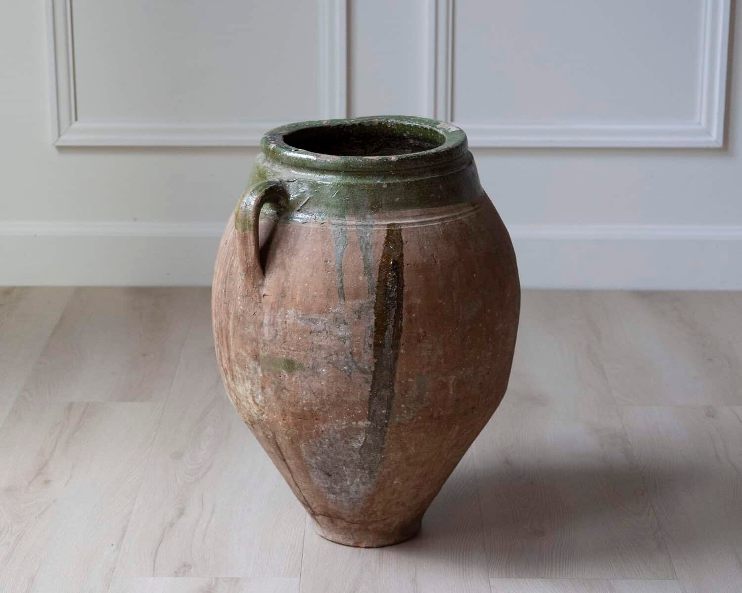 Mediterranean 19th Century Terracotta Jar with Green Glazed Rim - JAA