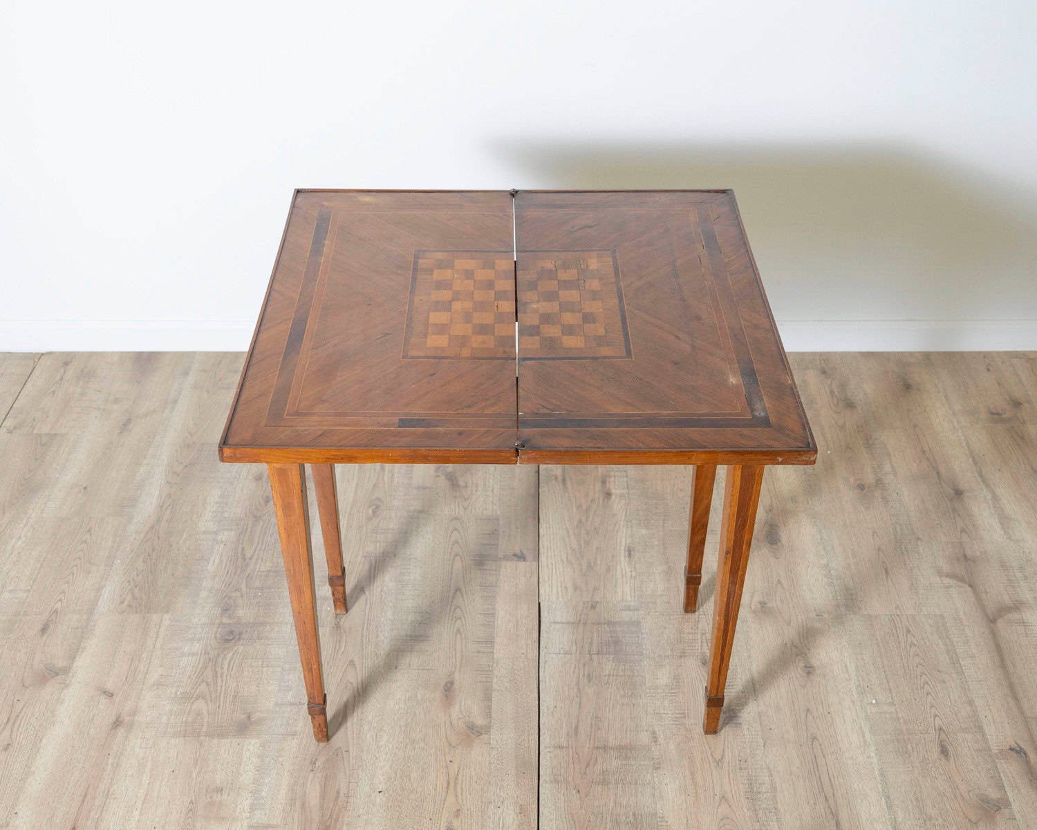 Walnut Veneer And Inlaid Table Game Table, End Of The 18th Century - JAA