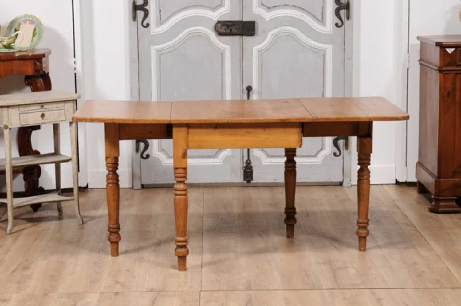 English Pine Drop Leaf Table - JAA