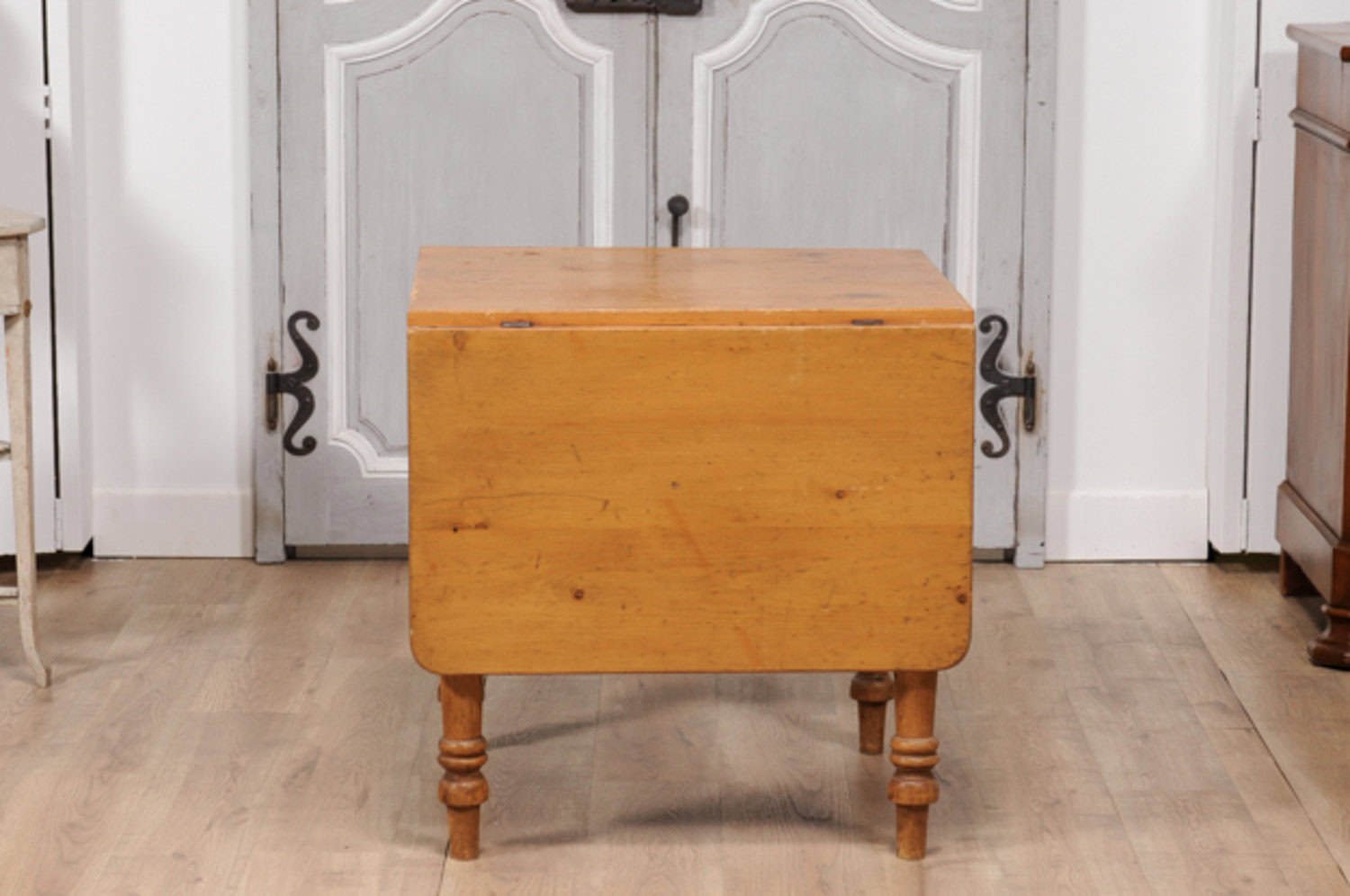 English Pine Drop Leaf Table - JAA