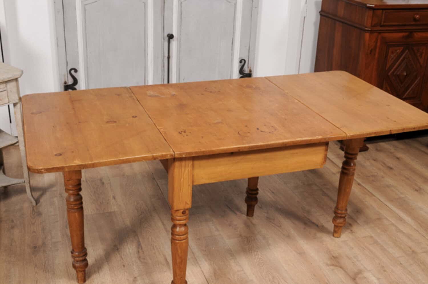 English Pine Drop Leaf Table - JAA