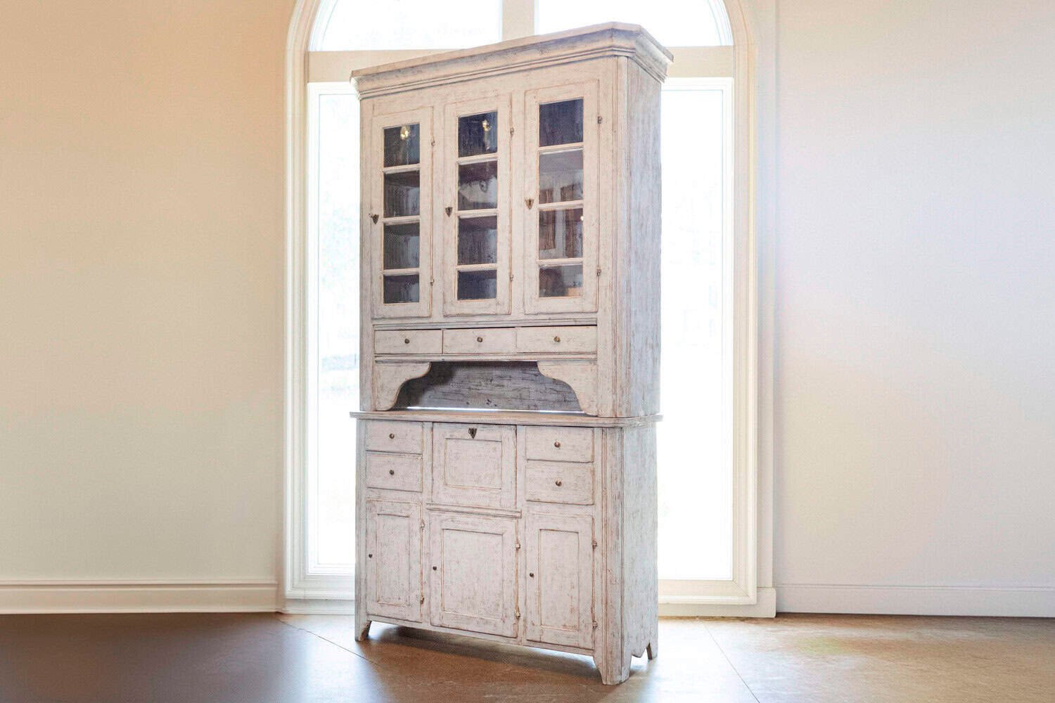 Swedish 1830s Painted Wood Vitrine Cabinet with Glass Doors and Drawers - JAA